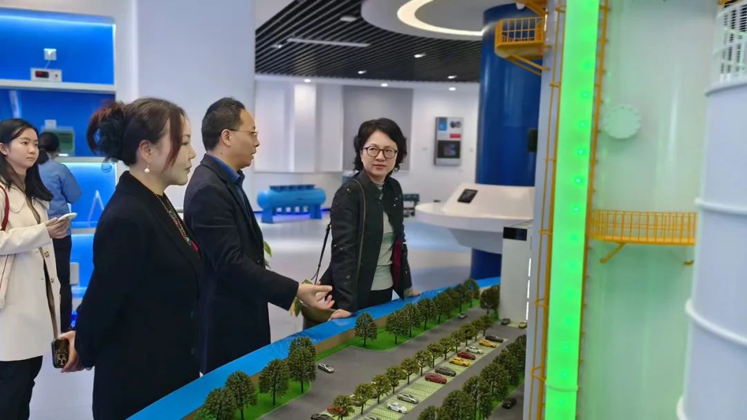 園區人大工委（政協工作聯絡委）副主任孫燕燕一行走訪協昌環保