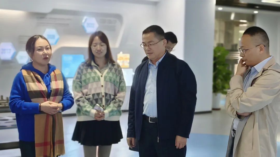 園區人大工委主任張永清一行蒞臨我司開展走訪調研活動插圖6