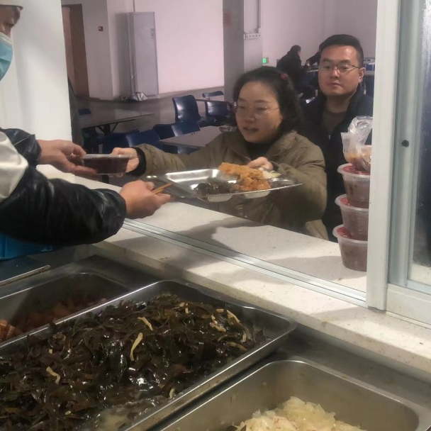 寒冬添暖 萬事“粥”全!協昌環保為員工送上愛心臘八粥插圖3 寒冬添暖 萬事“粥”全!協昌環保為員工送上愛心臘八粥插圖3