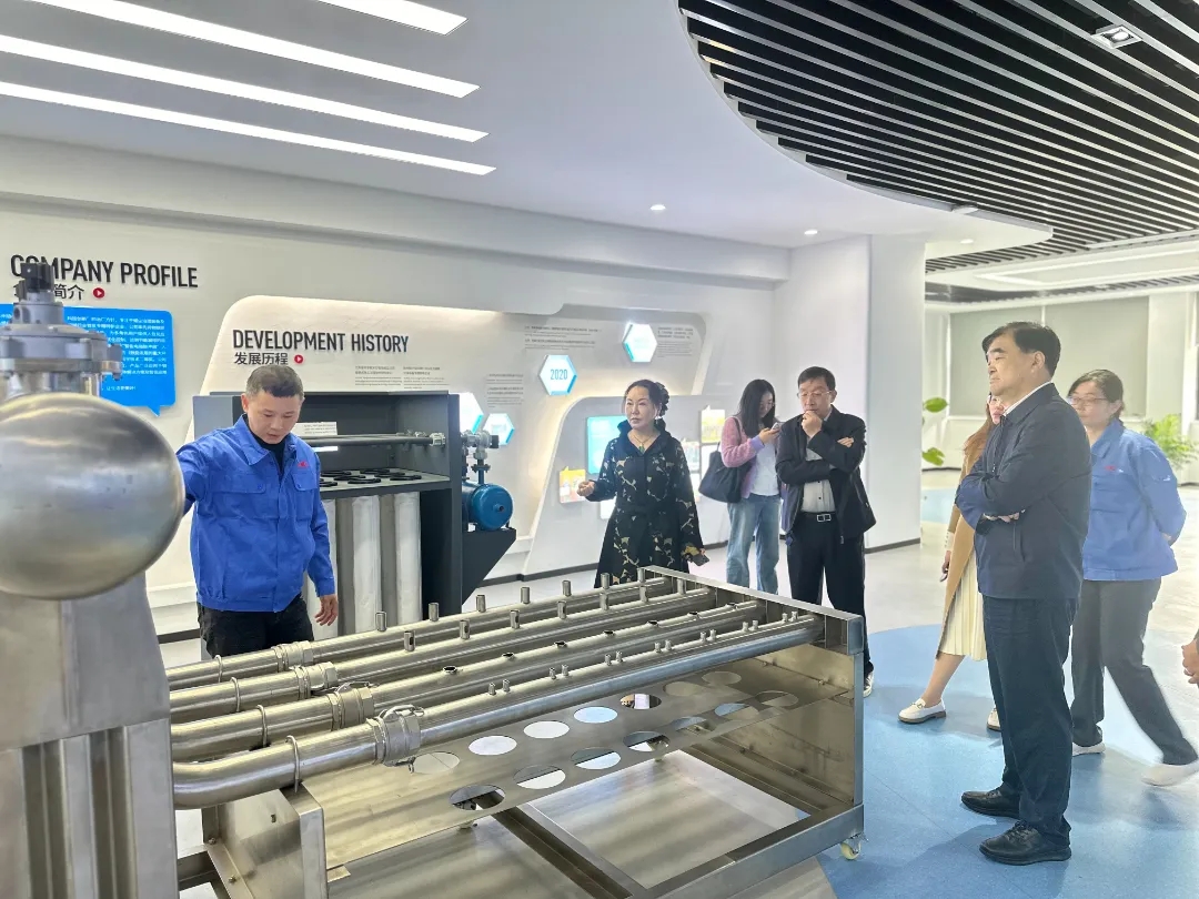 江蘇省環保產業研究會陳蒙蒙會長、陳志鵬副會長一行蒞臨協昌環保考察調研插圖1 江蘇省環保產業研究會陳蒙蒙會長、陳志鵬副會長一行蒞臨協昌環保考察調研插圖1